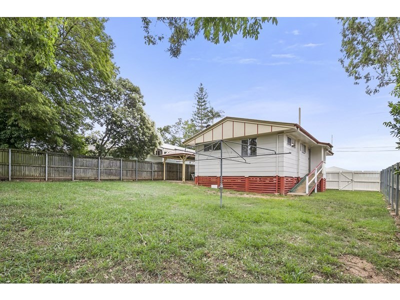 50 Jane Street, Leichhardt QLD 4305