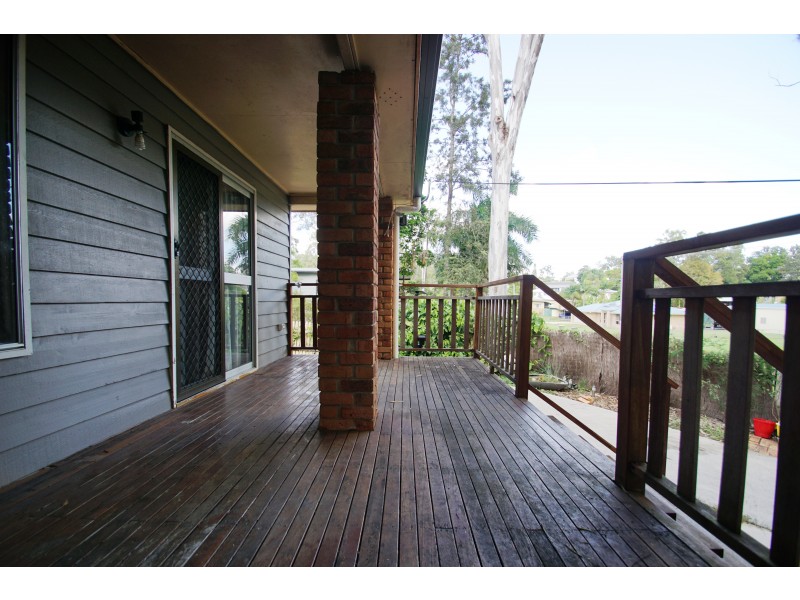 12 James Street, Bundamba QLD 4304