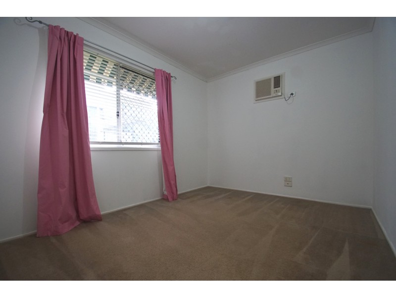 12 James Street, Bundamba QLD 4304
