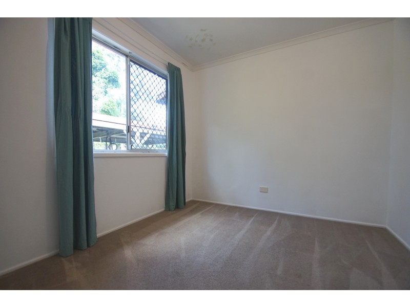 12 James Street, Bundamba QLD 4304