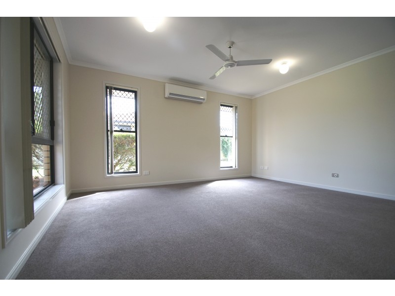 8 Harland Court, Brassall QLD 4305