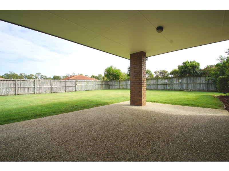 8 Harland Court, Brassall QLD 4305