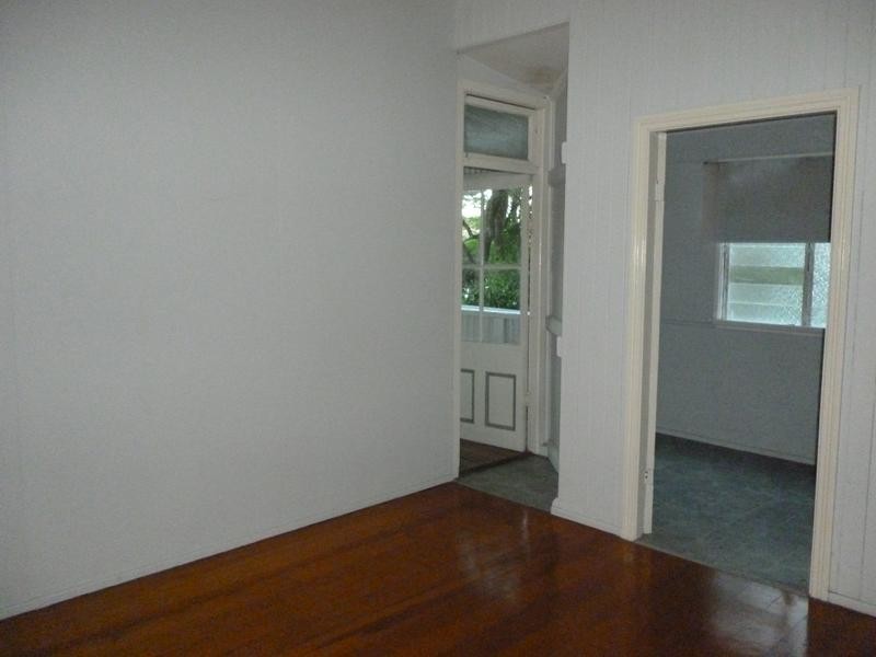 2/17 Cribb Street, Sadliers Crossing QLD 4305