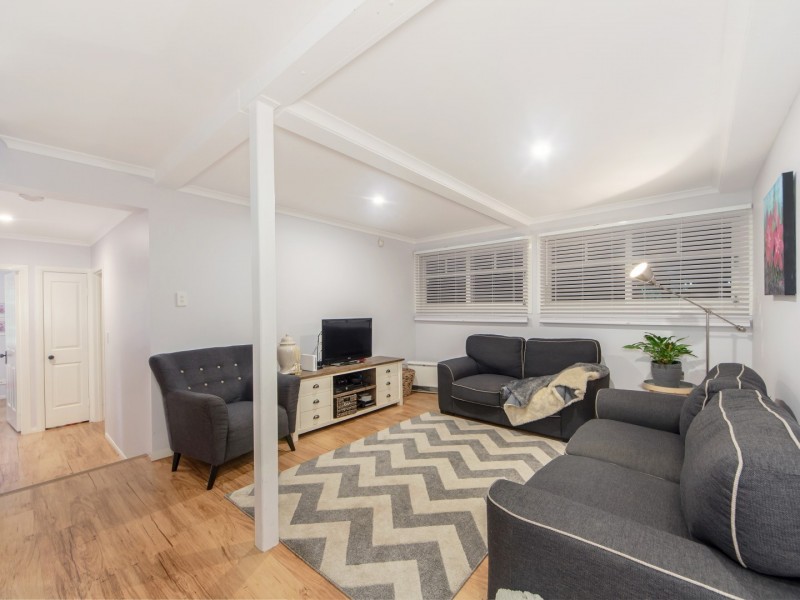 8 Waghorn Street, Woodend QLD 4305