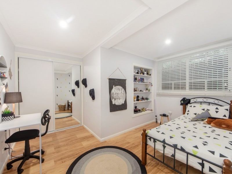 8 Waghorn Street, Woodend QLD 4305