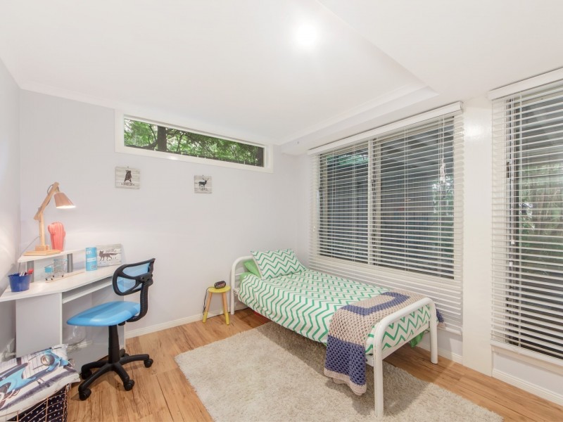 8 Waghorn Street, Woodend QLD 4305