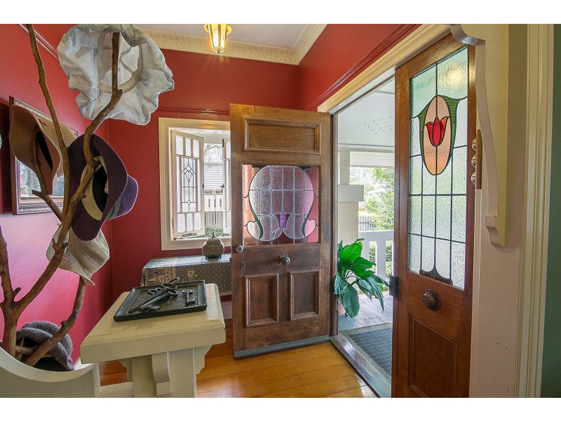 62 Glebe Road, Newtown QLD 4305