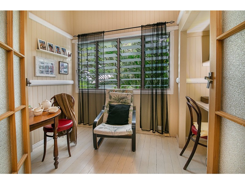 62 Glebe Road, Newtown QLD 4305