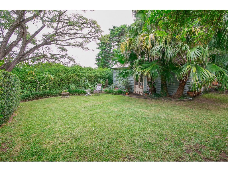 62 Glebe Road, Newtown QLD 4305