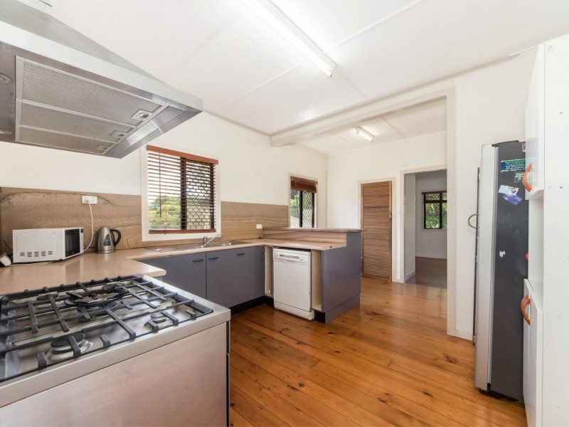 20 Taylor Street, Bundamba QLD 4304