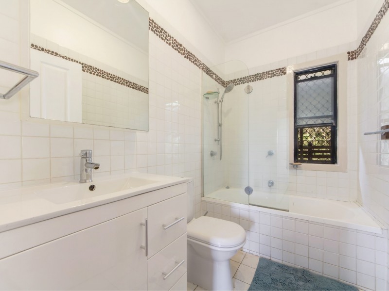 20 Taylor Street, Bundamba QLD 4304