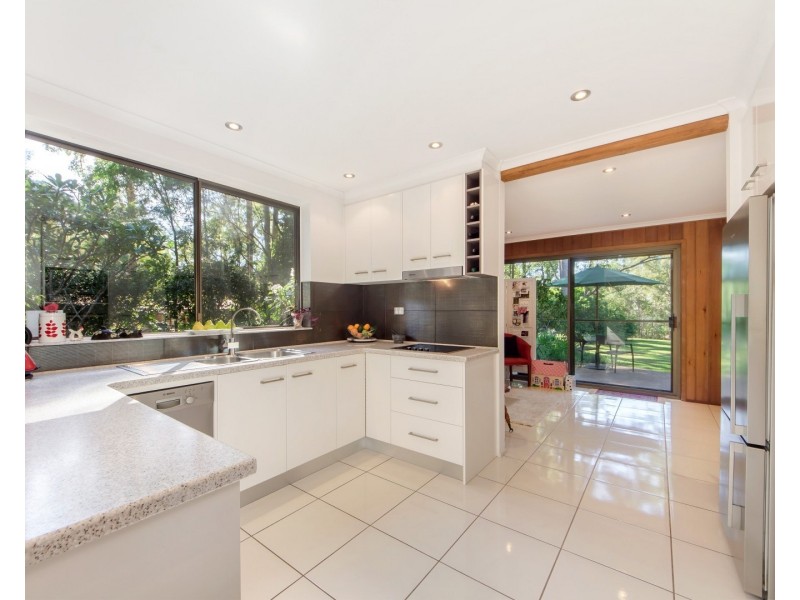 92 Velvet Street, Pine Mountain QLD 4306