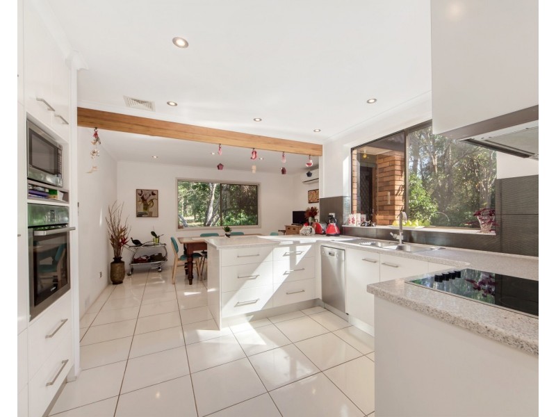 92 Velvet Street, Pine Mountain QLD 4306