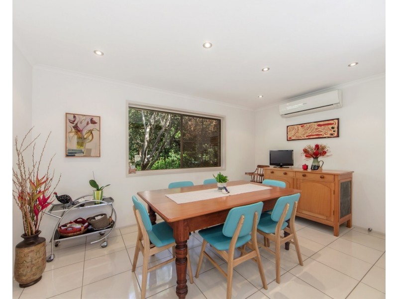 92 Velvet Street, Pine Mountain QLD 4306