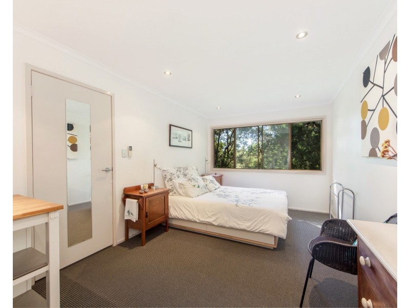 92 Velvet Street, Pine Mountain QLD 4306