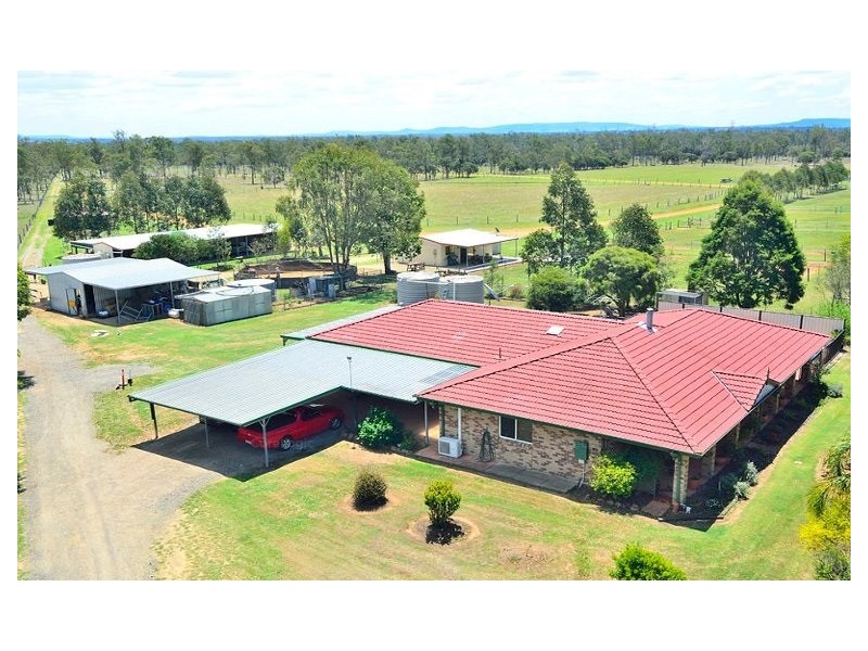 953 Middle Road, Peak Crossing QLD 4306
