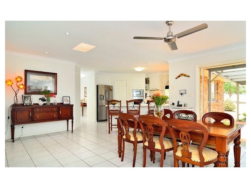 953 Middle Road, Peak Crossing QLD 4306