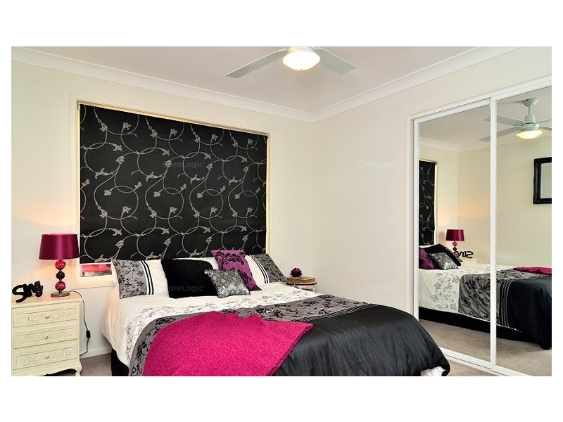 953 Middle Road, Peak Crossing QLD 4306