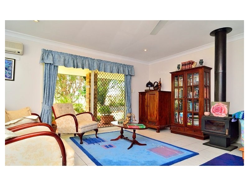 953 Middle Road, Peak Crossing QLD 4306