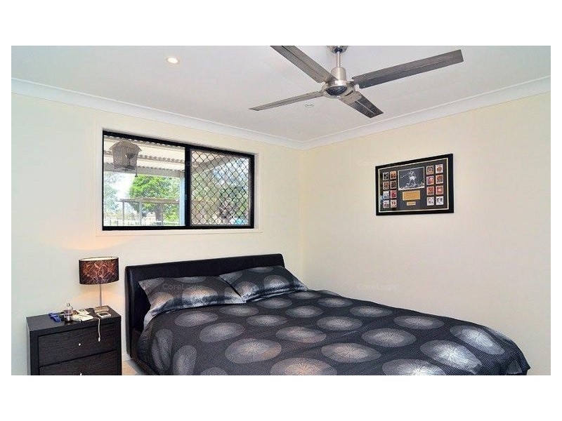 953 Middle Road, Peak Crossing QLD 4306