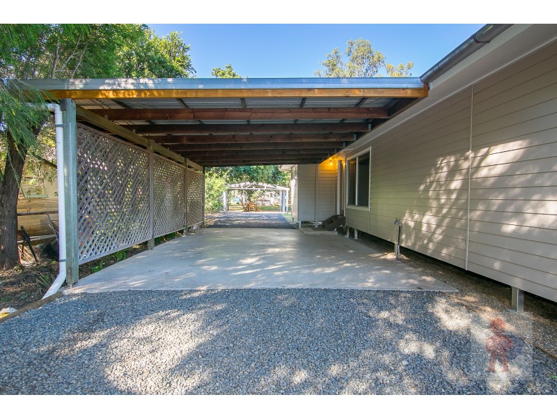 4 Madden Lane, Rosewood QLD 4340