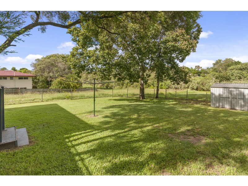 103 Brisbane Road, Riverview QLD 4303