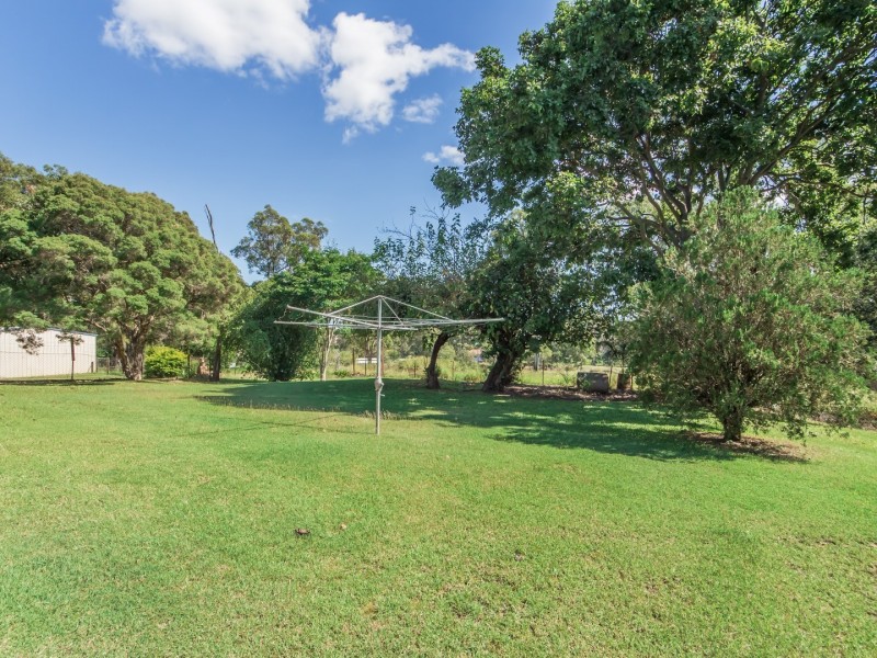 6 Mary Street, Blackstone QLD 4304