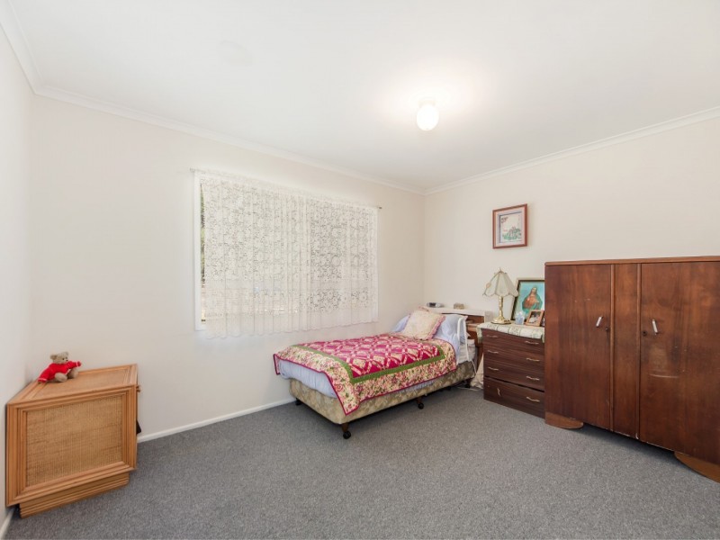 6 Mary Street, Blackstone QLD 4304