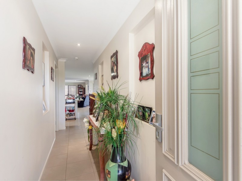 2 Sugars Place, Bundamba QLD 4304