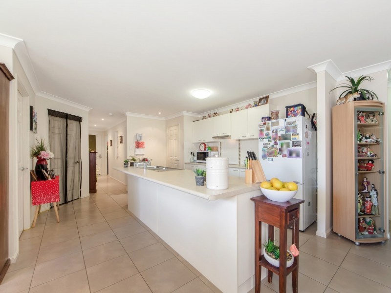 2 Sugars Place, Bundamba QLD 4304