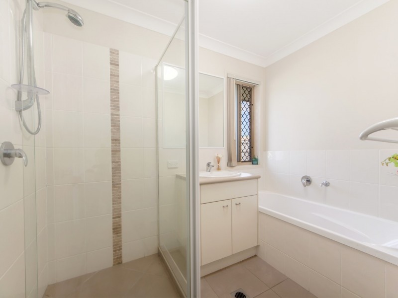 2 Sugars Place, Bundamba QLD 4304