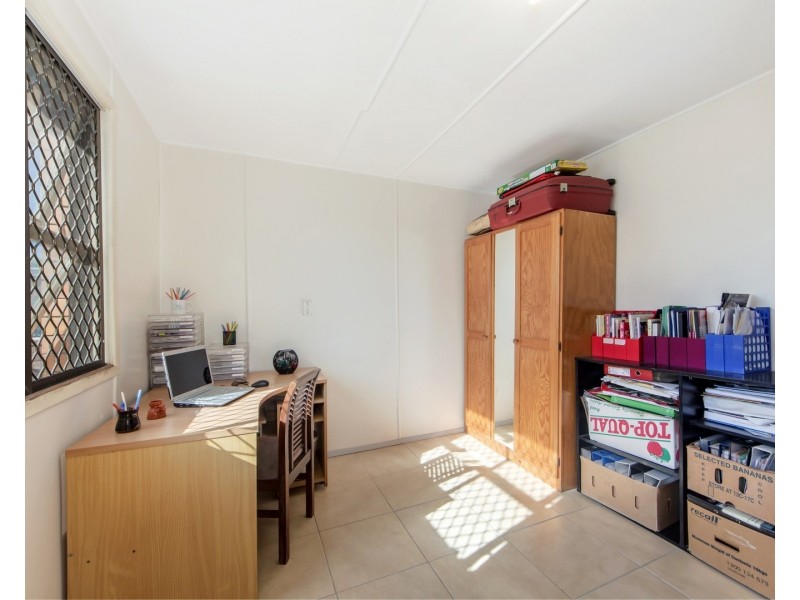 17 Adam Street, One Mile QLD 4305