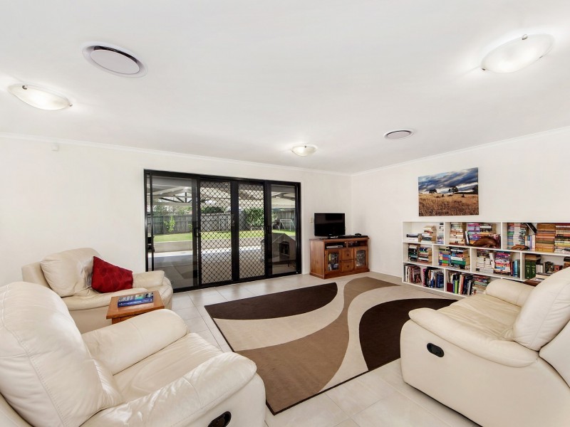 47 Pearse Drive, Brassall QLD 4305