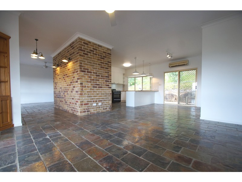 892 Pine Mountain Road, Pine Mountain QLD 4306