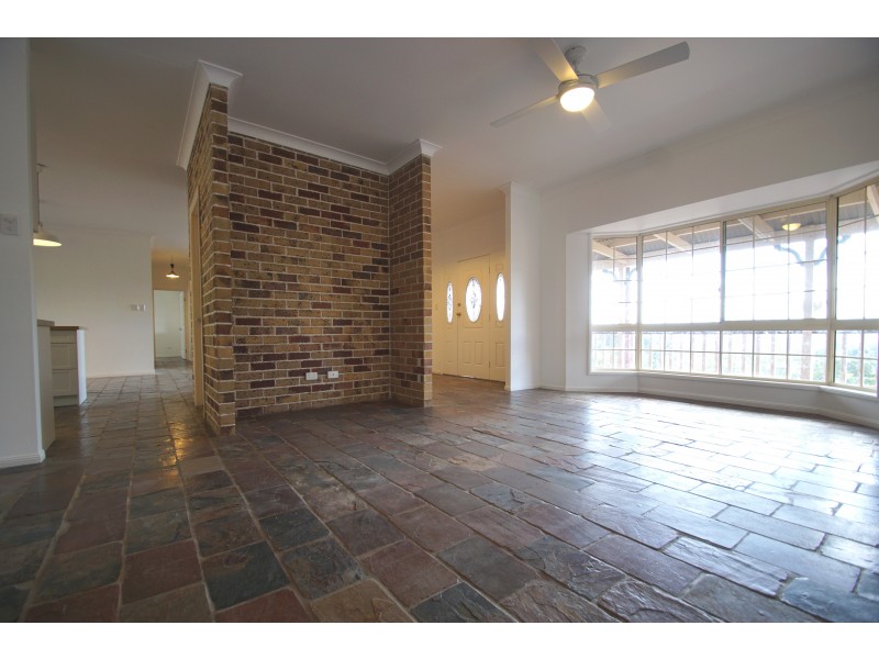 892 Pine Mountain Road, Pine Mountain QLD 4306