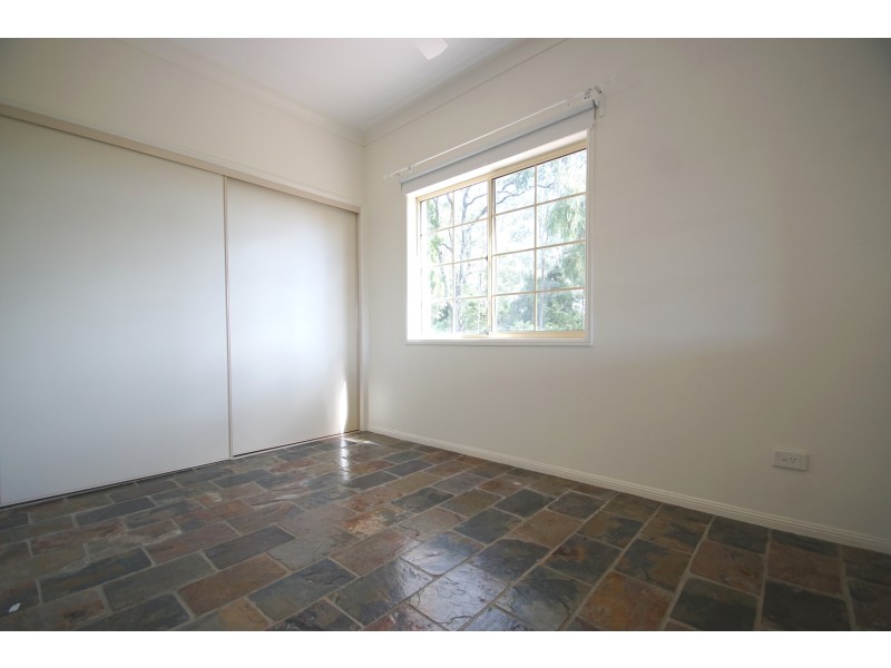 892 Pine Mountain Road, Pine Mountain QLD 4306