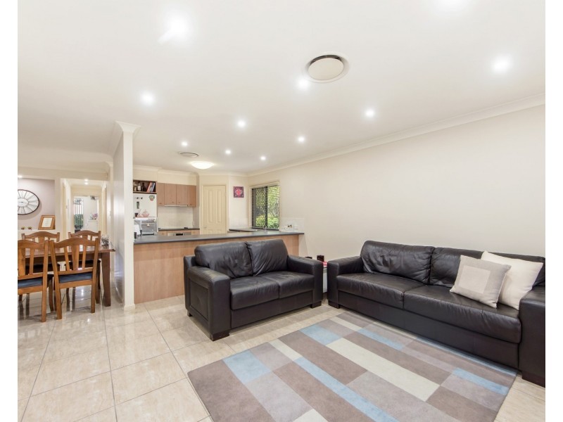 33 Summit Drive, Springfield Lakes QLD 4300