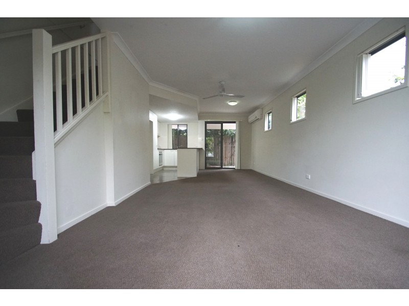 21/40 Gledson Street, North Booval QLD 4304