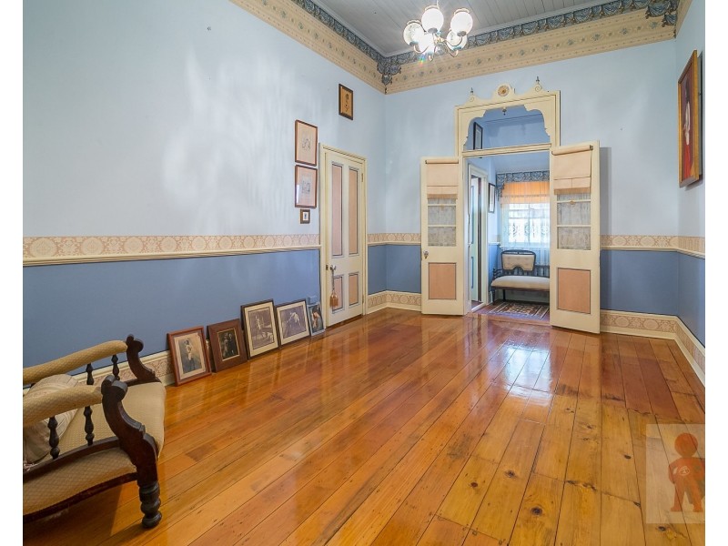 11 Murphy Street, Ipswich QLD 4305