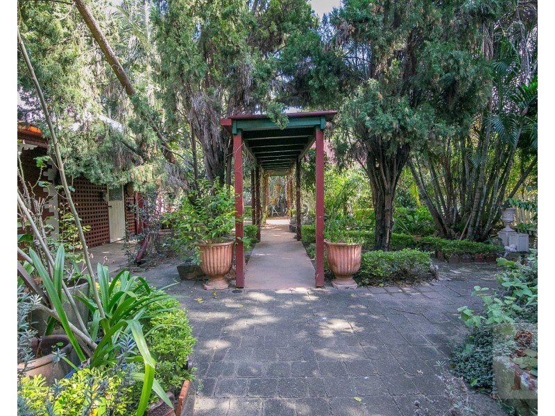 11 Murphy Street, Ipswich QLD 4305