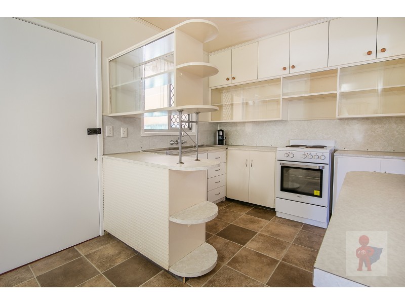 5 Rowan Drive, Brassall QLD 4305