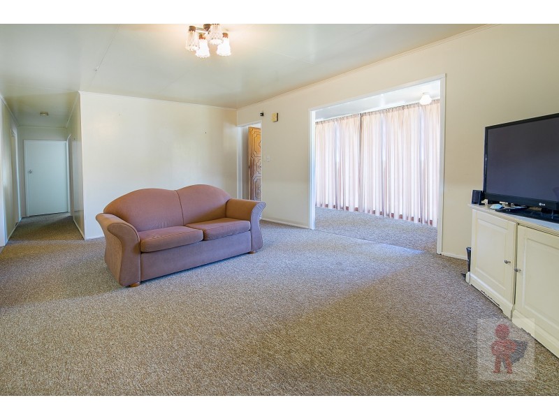 5 Rowan Drive, Brassall QLD 4305