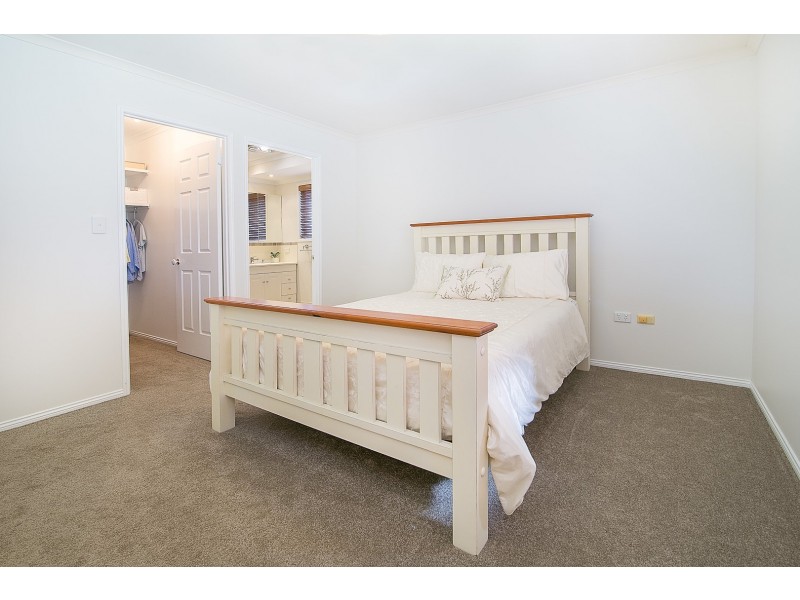 63 Elm Road, Walloon QLD 4306