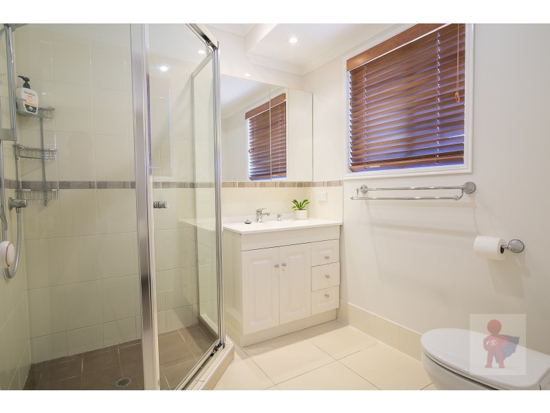 63 Elm Road, Walloon QLD 4306