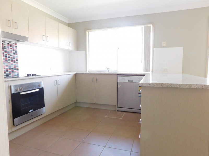 34 Sophie Street, Raceview QLD 4305