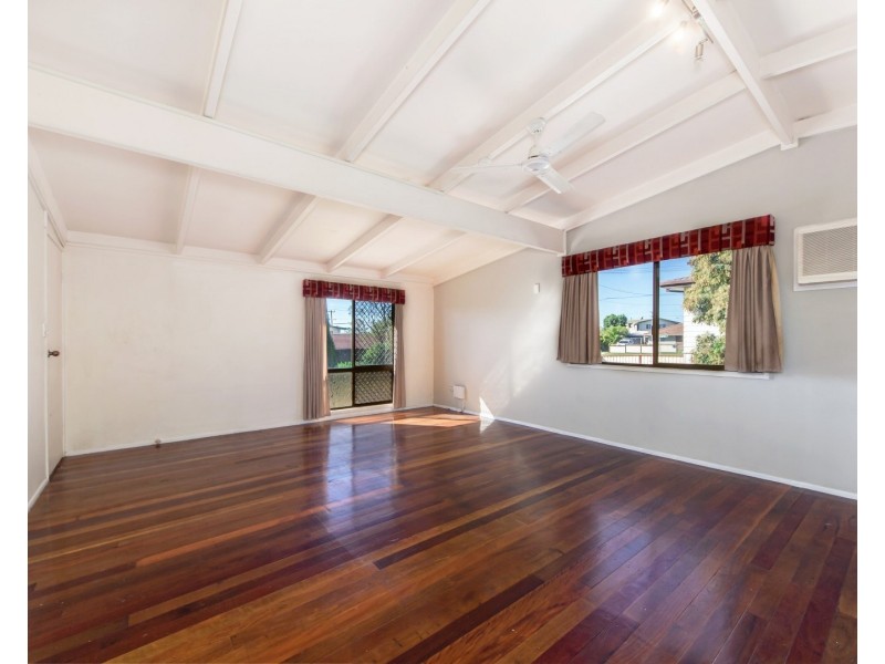 4 Stubbin Street, Bundamba QLD 4304