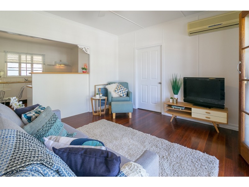 42 Marvin Street, Eastern Heights QLD 4305