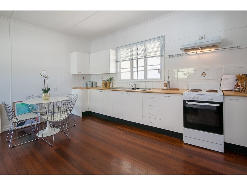 42 Marvin Street, Eastern Heights QLD 4305