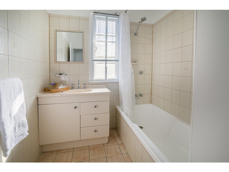 42 Marvin Street, Eastern Heights QLD 4305