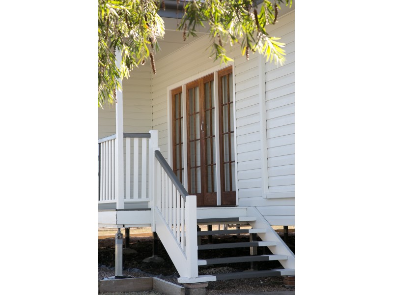 42 Marvin Street, Eastern Heights QLD 4305